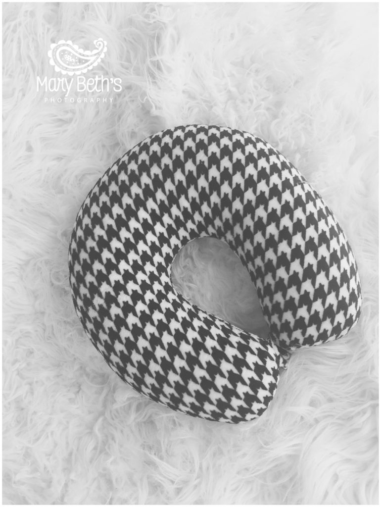 Images of a Travel Pillow from an Augusta GA Newborn Photographer | Travel Pillow | Mary Beth's Photography